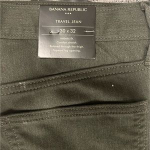 Banana Republic Travel Jeans- NEW TAG still attached